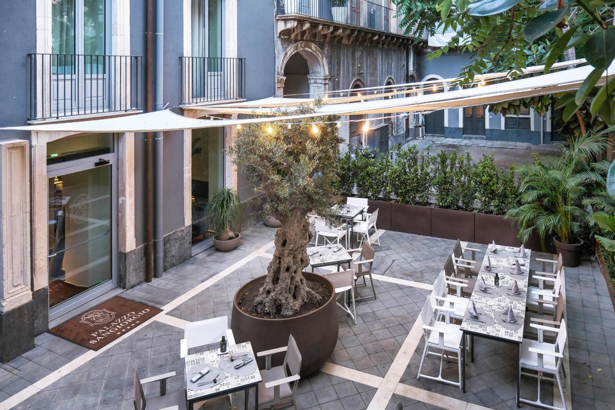 Palazzo Sangiorgio Hotel Catania Exterior photo